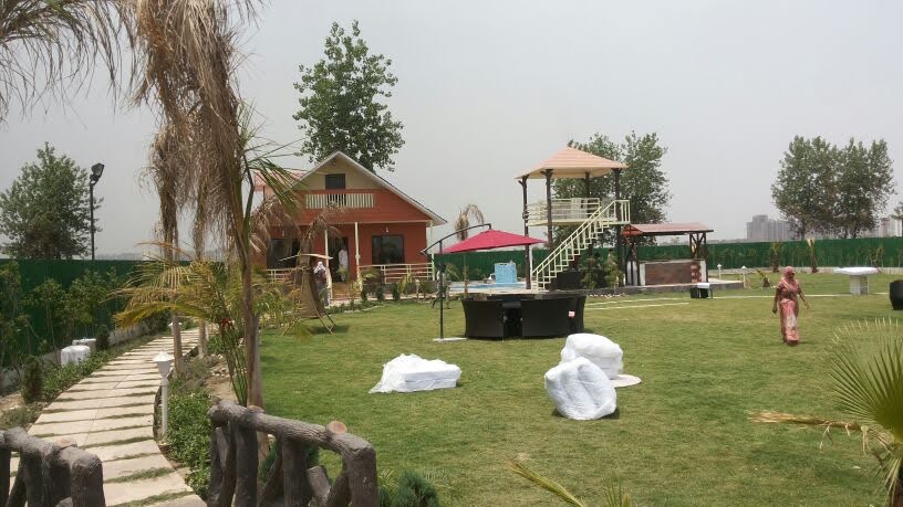 Virasat Farms Bela Khurd Greater Noida premium gated farmhouse plots near Yamuna Expressway and Jaypee Sports City
